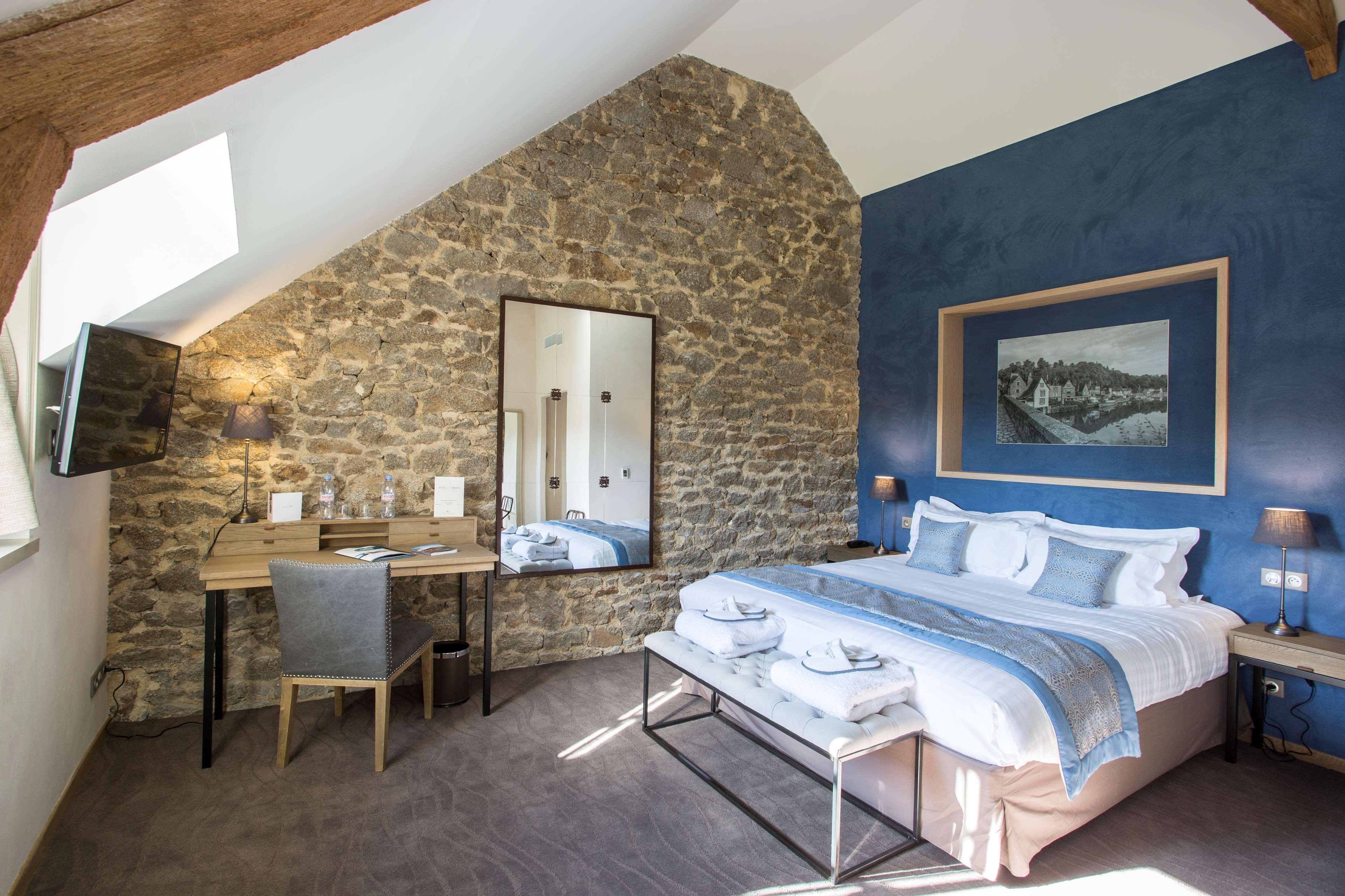 Hotel De L'Abbaye Le Tronchet  ภายนอก รูปภาพ