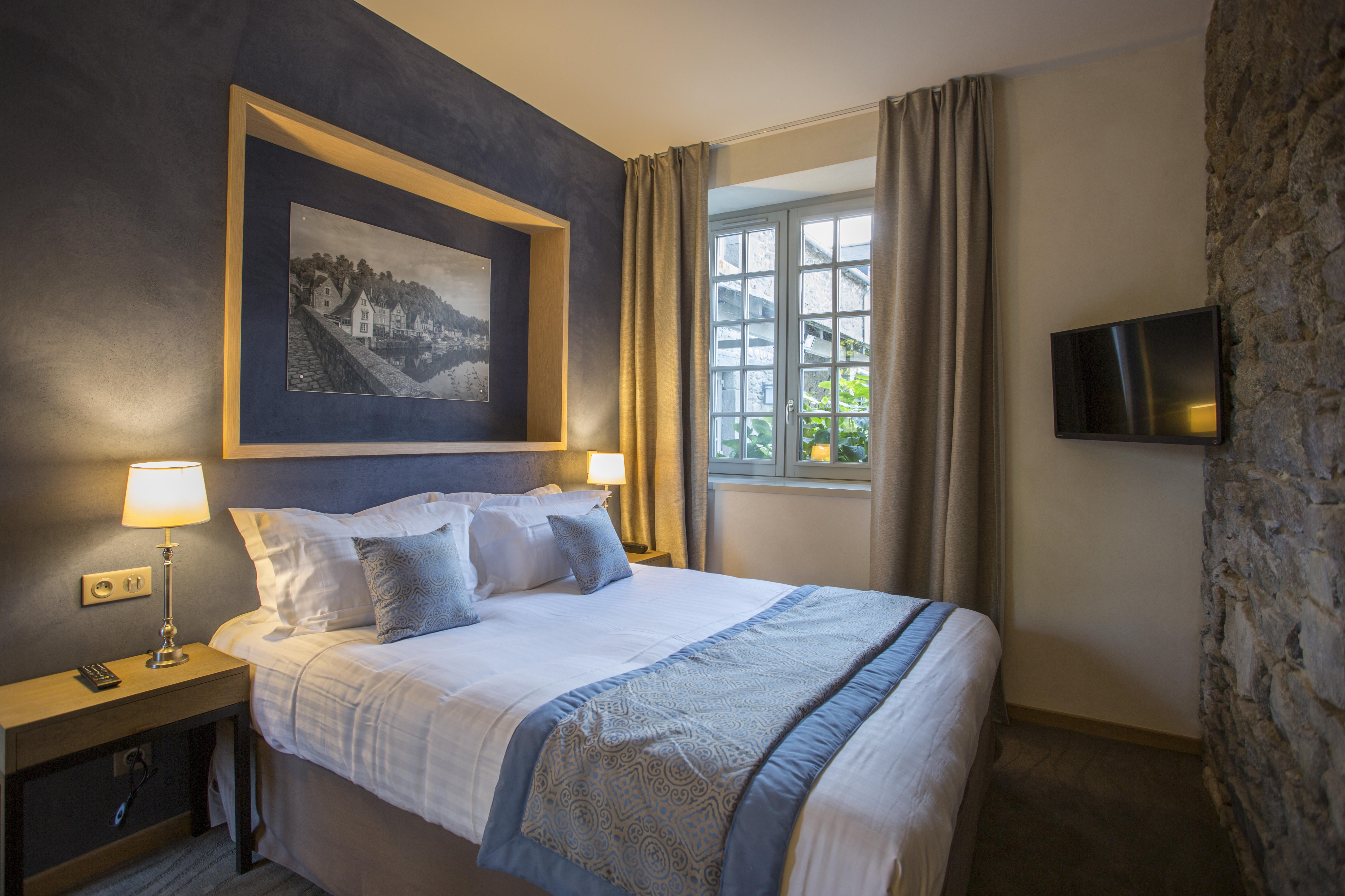 Hotel De L'Abbaye Le Tronchet  ภายนอก รูปภาพ