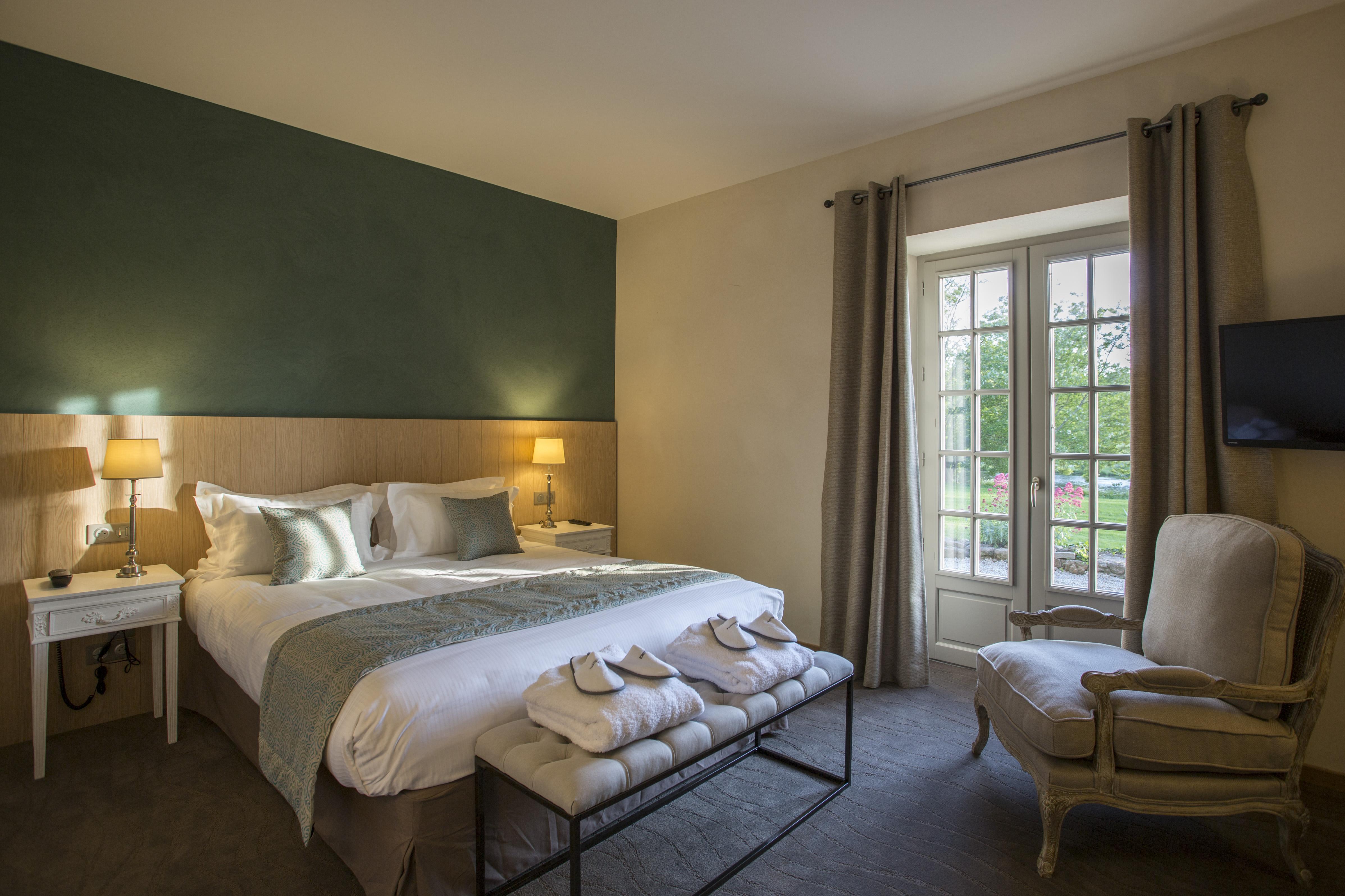 Hotel De L'Abbaye Le Tronchet  ภายนอก รูปภาพ