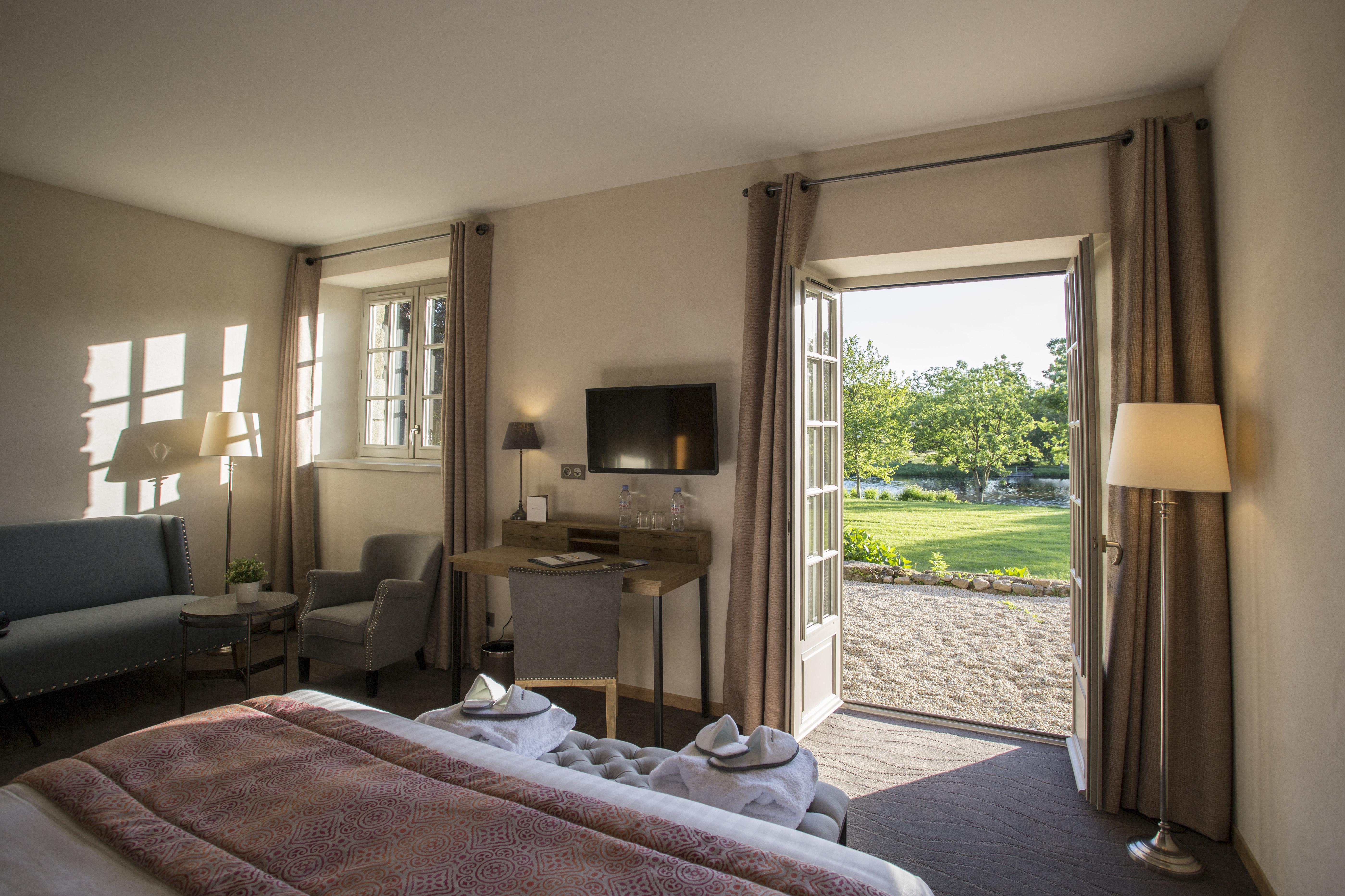 Hotel De L'Abbaye Le Tronchet  ภายนอก รูปภาพ