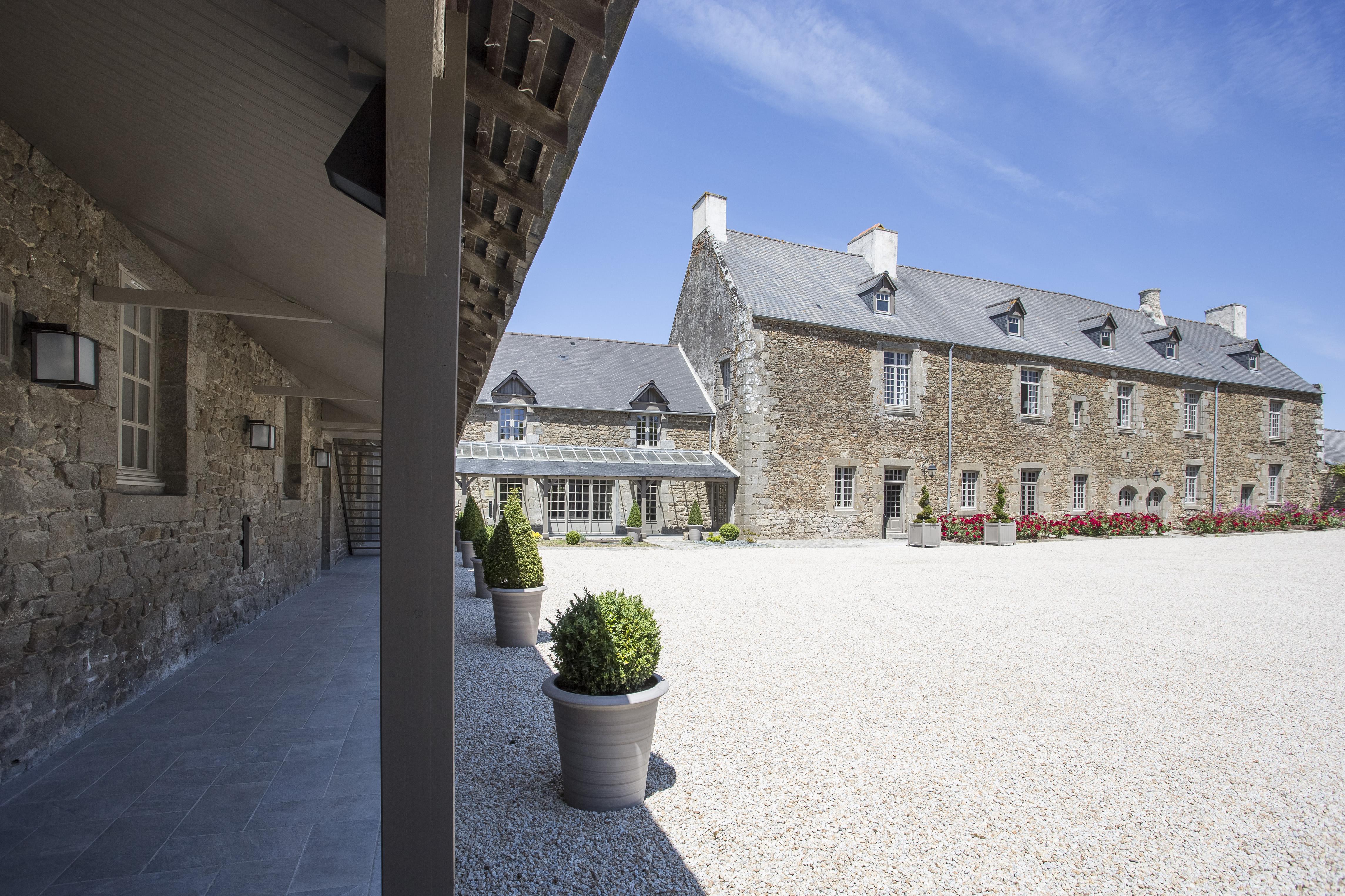Hotel De L'Abbaye Le Tronchet  ภายนอก รูปภาพ