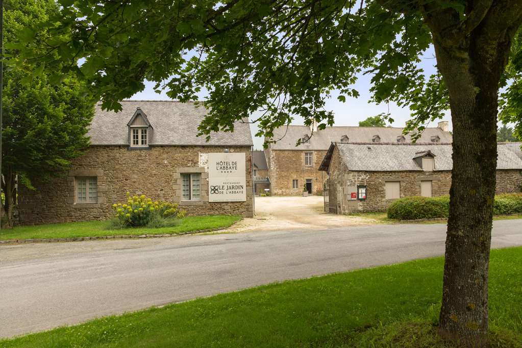 Hotel De L'Abbaye Le Tronchet  ภายนอก รูปภาพ
